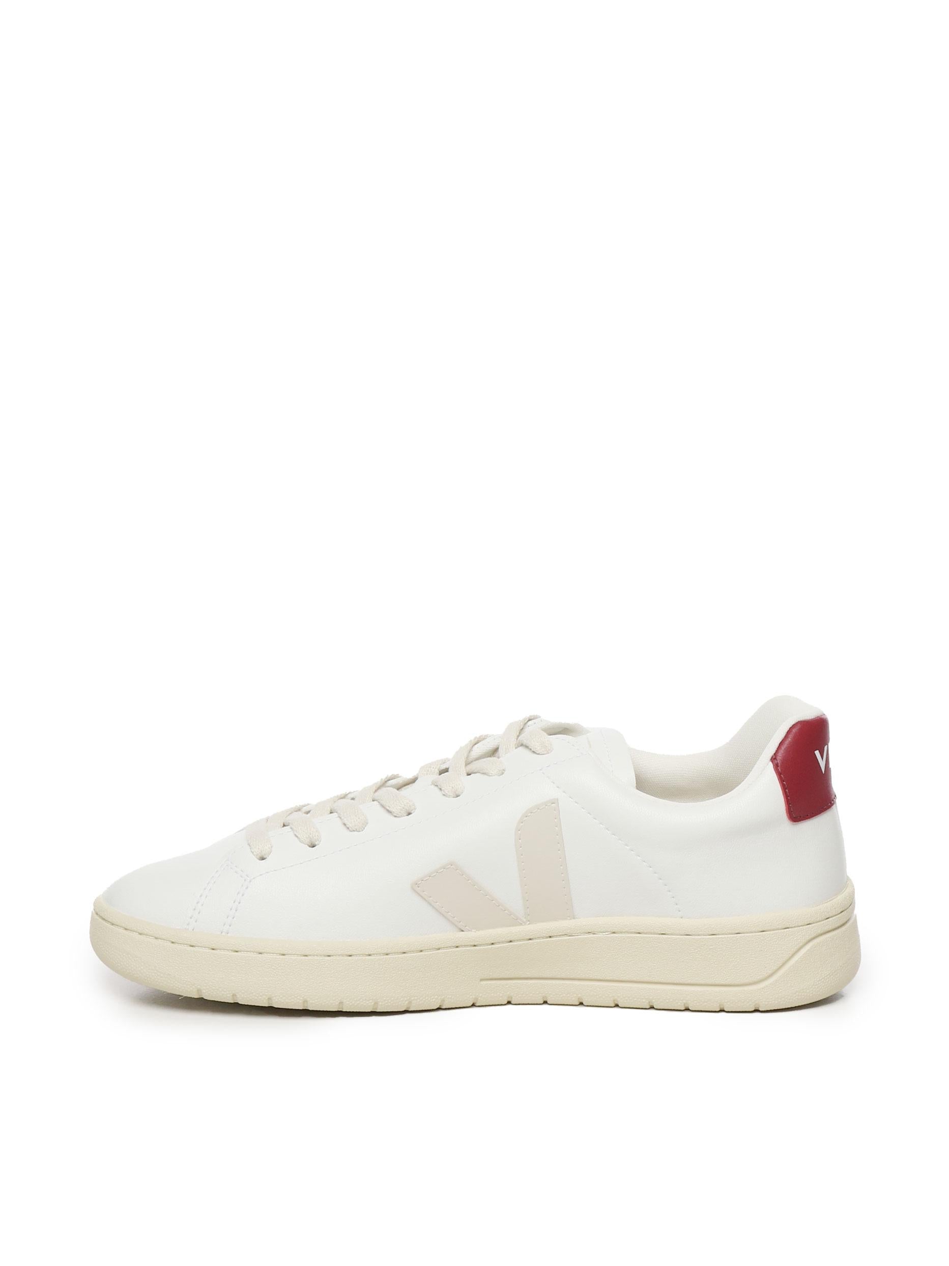 UC0703879 VEJA