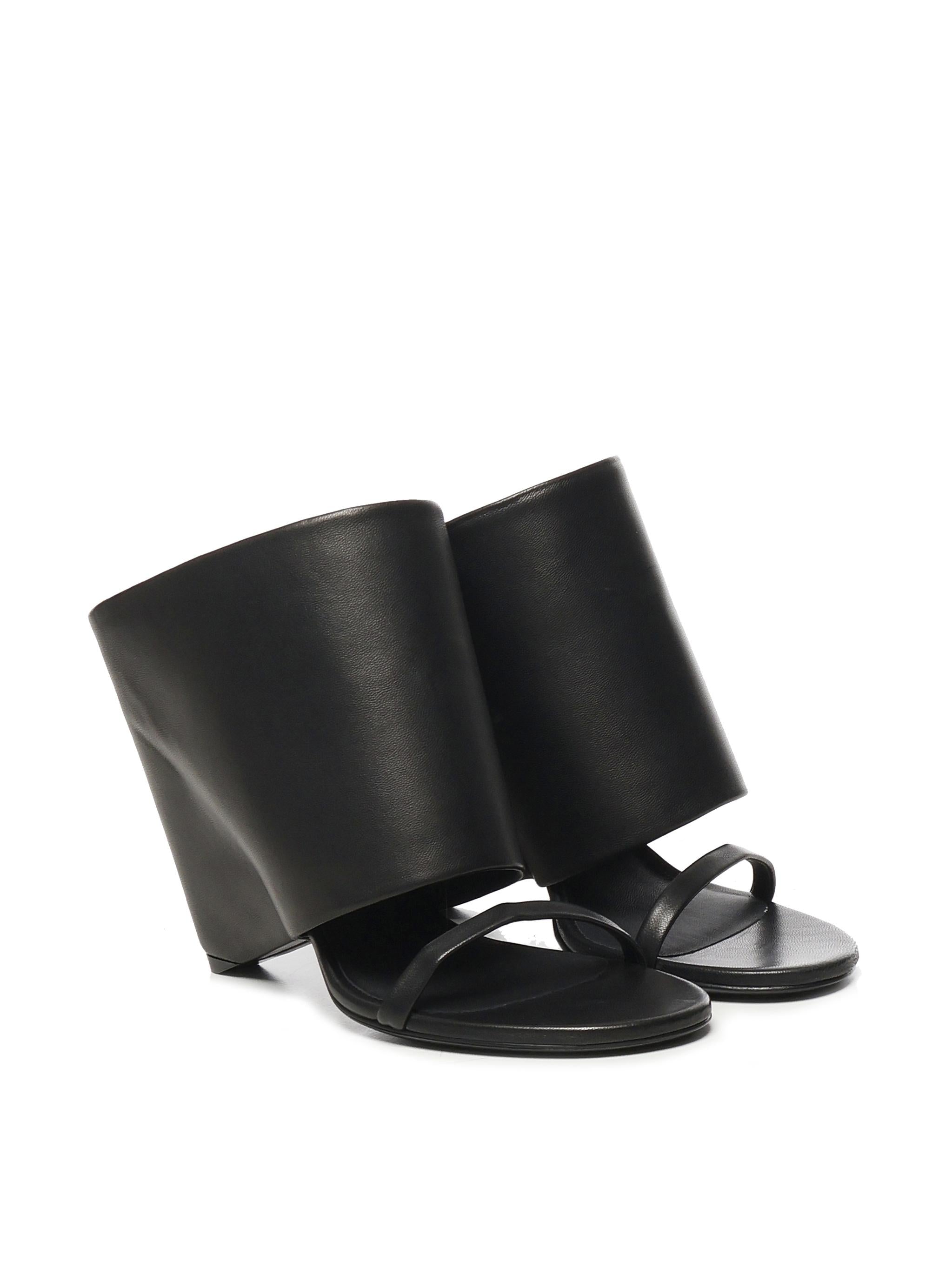 225SSD037AG00309999 COURREGES