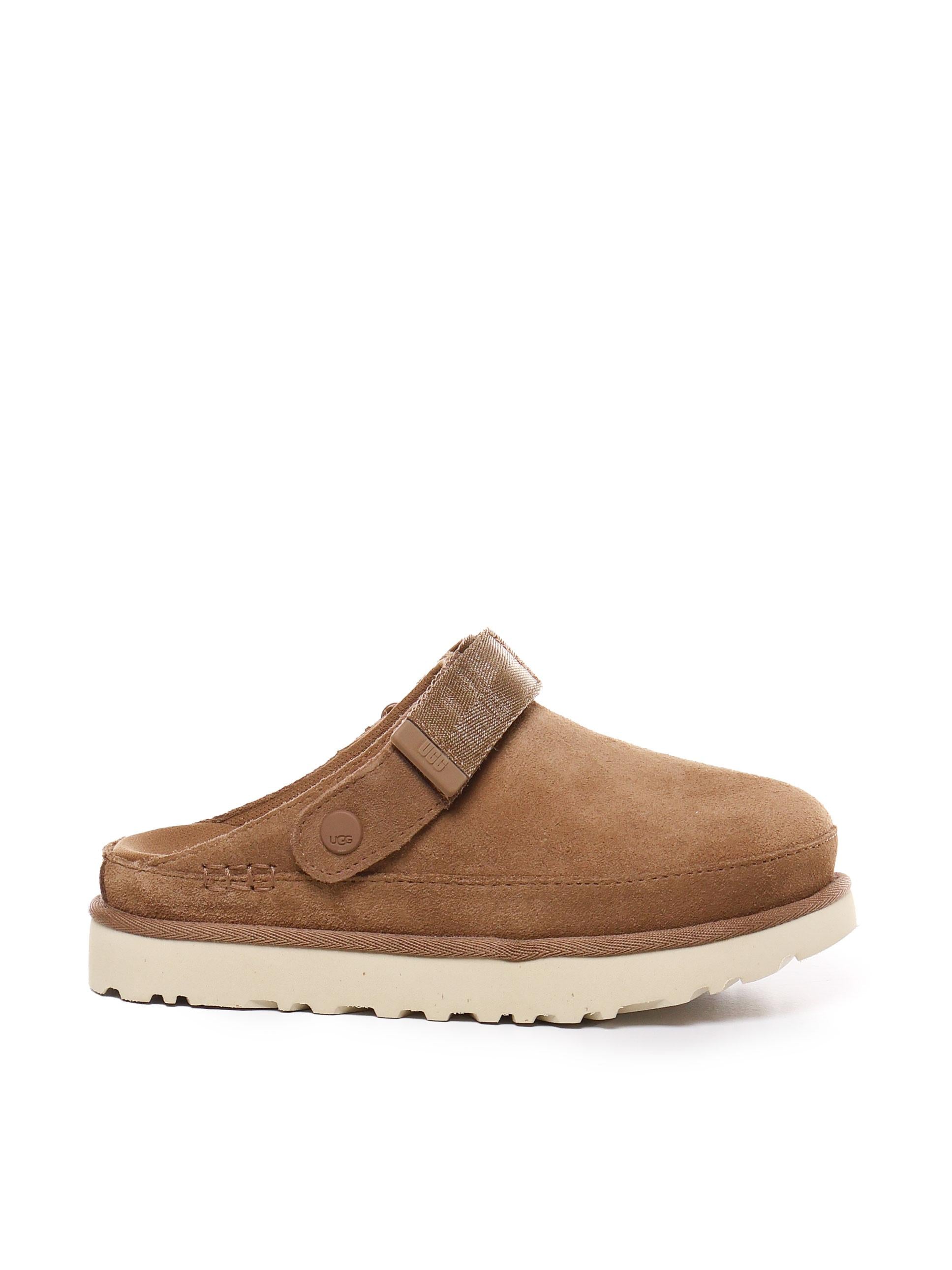 1138252CHE UGG
