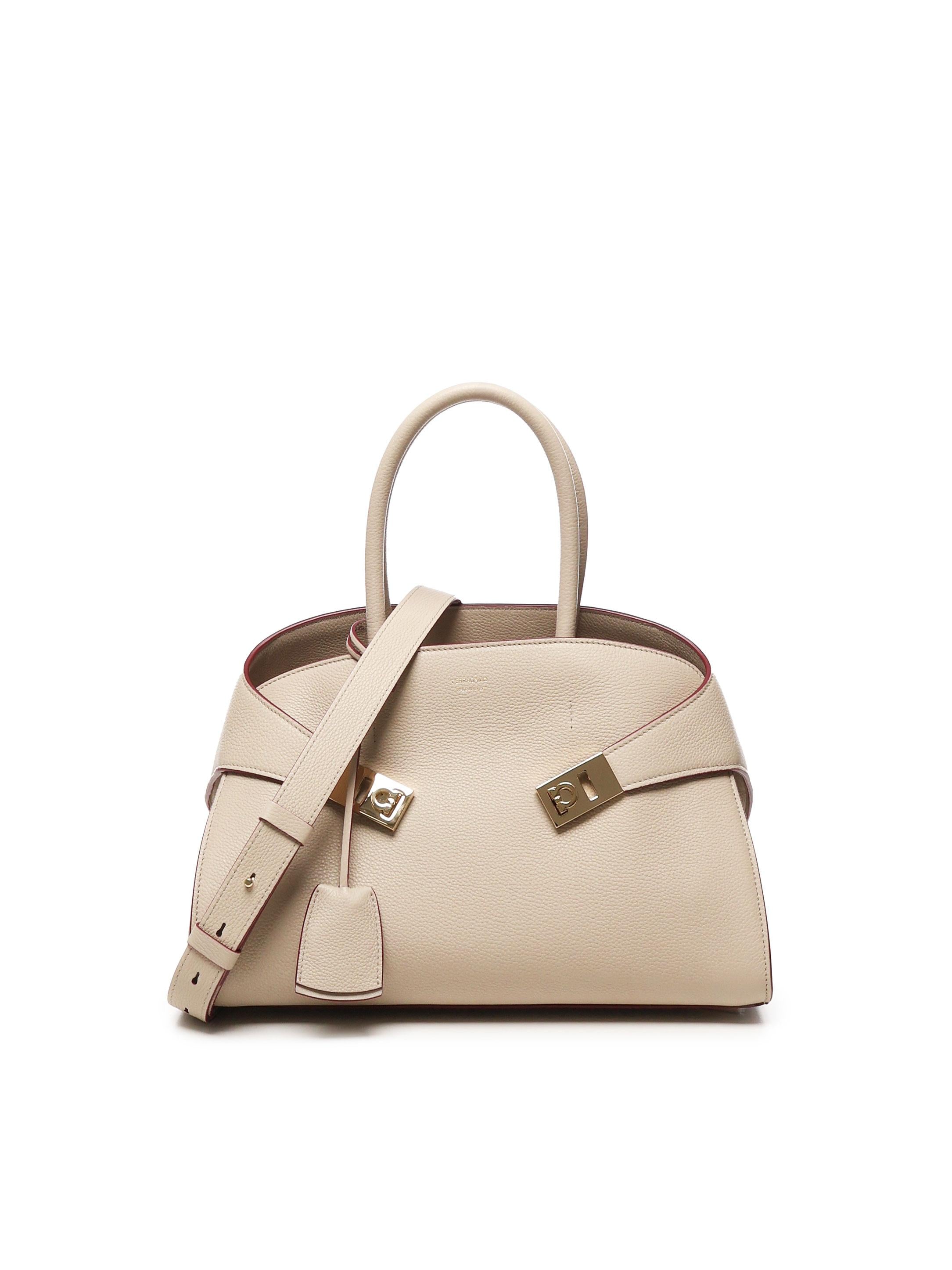 215608779053034 FERRAGAMO